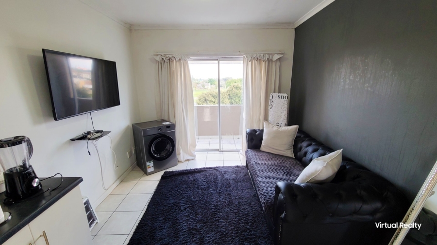 1 Bedroom Property for Sale in Thornton Western Cape